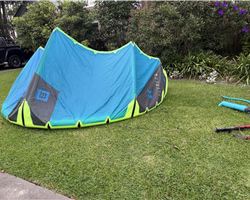 Switch Kites Element 8 9 metre kiteboarding kite