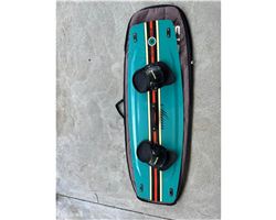 Shinn Monnk 137 cm kitesurfing twintip