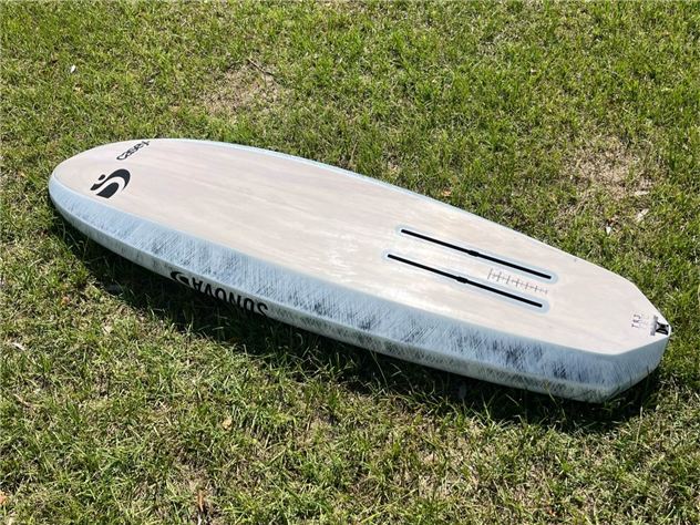 2025 Sunova Carver - 76 Litres