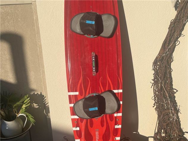 2021 Slingshot Super Natural V1 - 146 cm