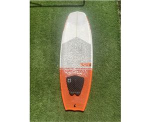 Naish Hover Ascend - Mint Condition. - 5' 8"