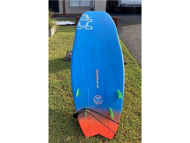 2017 Starboard Hypernut - 8' 6", 31.5 inches