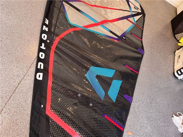 Duotone Super Hero - 6.3 metre