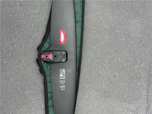 2023 Axis Art V2 939