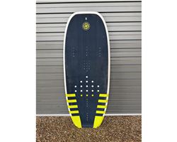 Slingshot Dwarfcraft 120 120 cm foiling kite foilboard