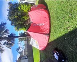 Ozone Edge V12 10 metre kitesurfing kite