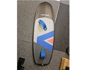 2024 Armstrong Wkt 122 - 122 cm