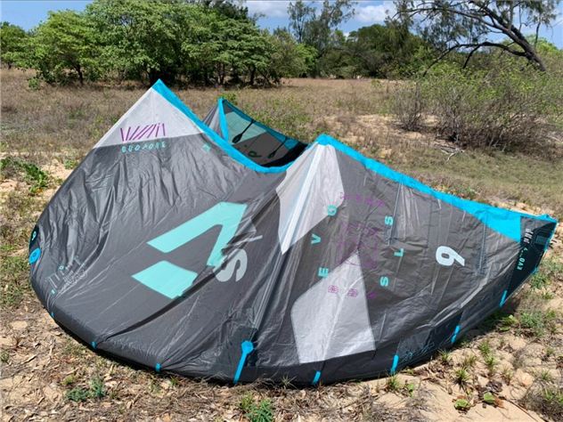 2022 Duotone Evo - 9 metre