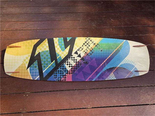 2020 Airush Lithium V11 - 8 metre