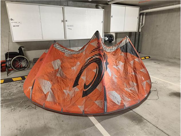 Cabrinha Kites Boards Harnesses Pumps And Bar