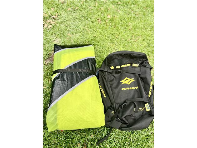 2025 Naish Pivot - 12 metre