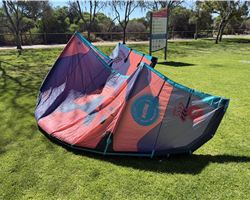 Duotone Dice Sls 9 metre kitesurfing kite