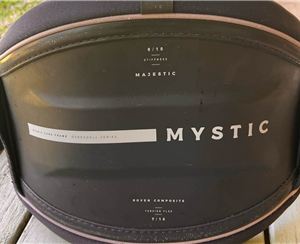 2021 Mystic Majestic Harness (Medium) +