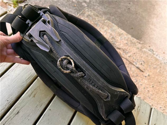 2021 Mystic Majestic Harness (Medium) +