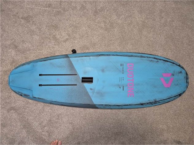 2025 Duotone Skybrid 70L Sls - 5' 6", 70 Litres