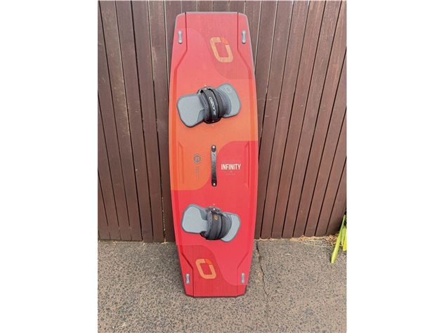 2024 Ozone Infinity V3 - 148 cm