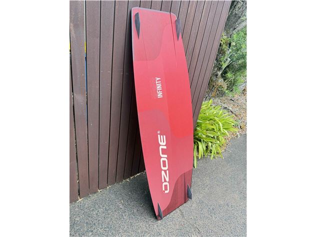 2024 Ozone Infinity V3 - 148 cm