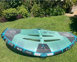 Duotone Slick foiling all foiling