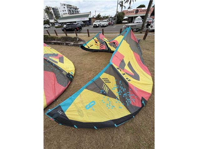 2023 Duotone Evo Sls - 9 metre