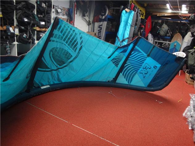 2019 Cabrinha Fx - 8 metre