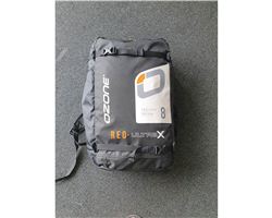 Ozone Reo Ultra 8 metre kitesurfing kite