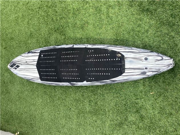 Amos Shapes  - 7' 2", 110 Litres