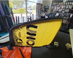 Ozone Uno V2 kitesurfing kite