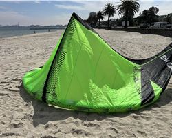 Gong Unik 9 metre kitesurfing kite