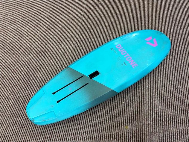 2025 Duotone Skybrid 5'6" - 5' 6", 70 Litres