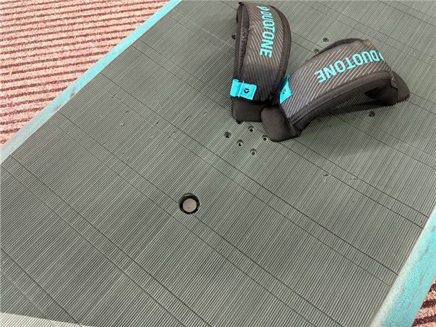 2025 Duotone Skybrid 5'6" - 5' 6", 70 Litres