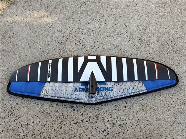 Armstrong Ma 1000.   Hs 1050. Ha 195 Tail