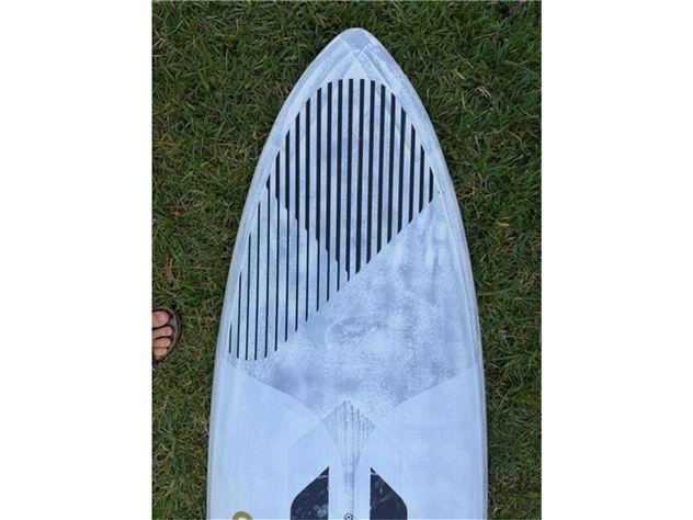 2024 Quatro Pyramid 99 - 232 cm, 99 litres