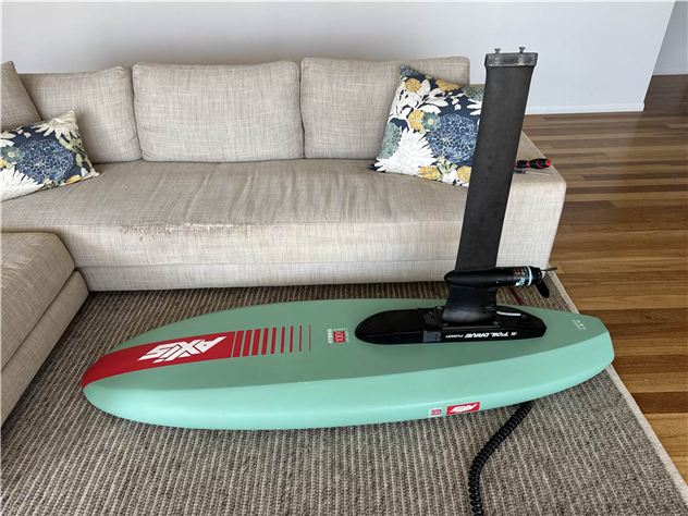 2024 Axis Hybrid - 100 Litres