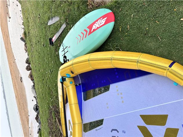 2024 Axis Hybrid - 100 Litres