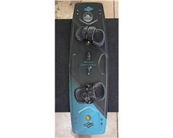 Naish Motion Nvision 134 cm kiteboarding twintip