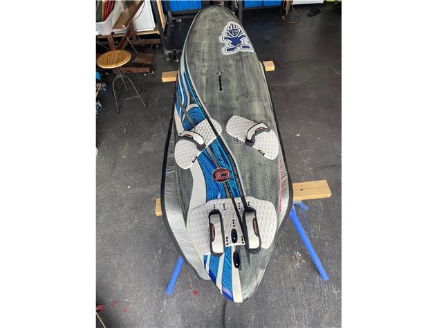 Fins, Extensions And Rig Winches