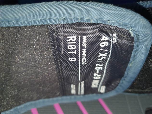 2020 Ion Riot 9 Harness Xs