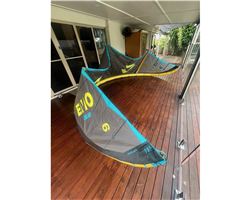 Duotone Evo Dlab 9 metre kitesurfing kite