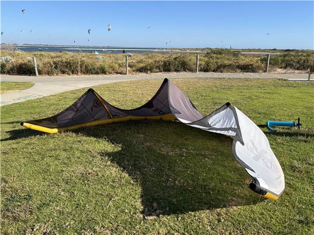 2024 Ozone Vortex - 8 metre