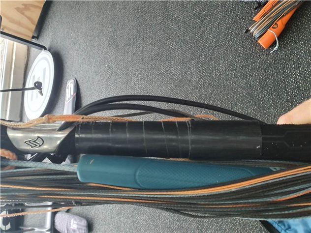 Flysurfer Force Controle Bar