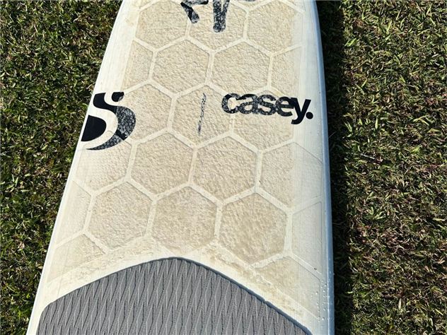 2022 Sunova Revolution - 10' 0", 26.5 inches