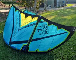 Naish Pivot 7 metre kiteboarding kite
