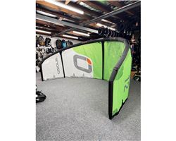 Ozone Reo V7 12 metre kitesurfing kite