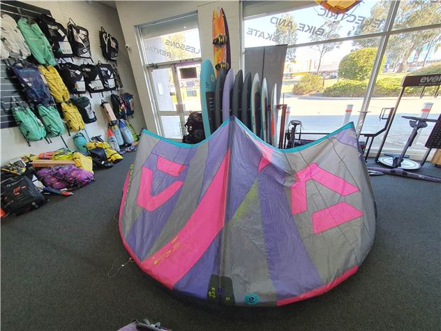 2024 Duotone Evo Sls - 8 metre