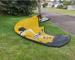 Ozone Zephyr 17 metre kitesurfing kite