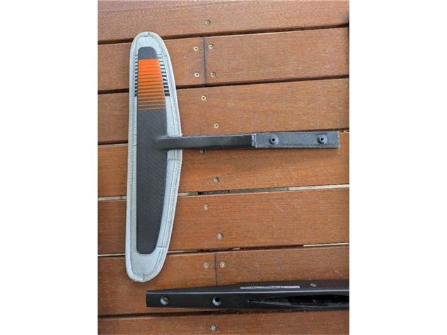 2023 Cabrinha 2 Masts And Mkii Ha 1050 And 850 Set