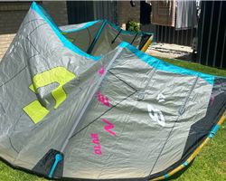 Duotone Neo Dlab 8 metre kitesurfing kite