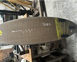 Duotone Blur 5' 6" kiteboarding surfboard