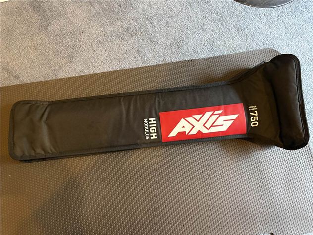 2024 Axis 750 Power Carbon Mast. - 750 cm