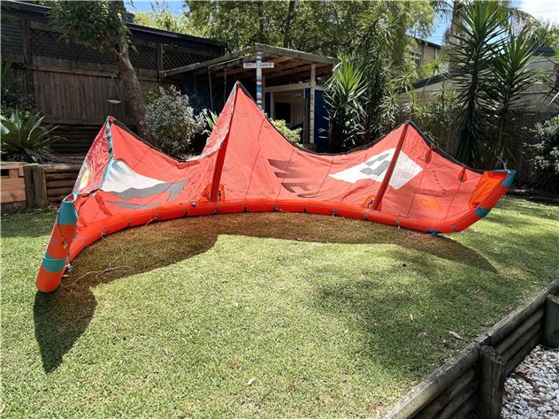 2022 Duotone Neo - 9 metre